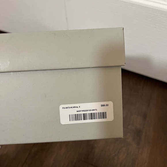 Oak and Fort heels - Picture 2 of 2